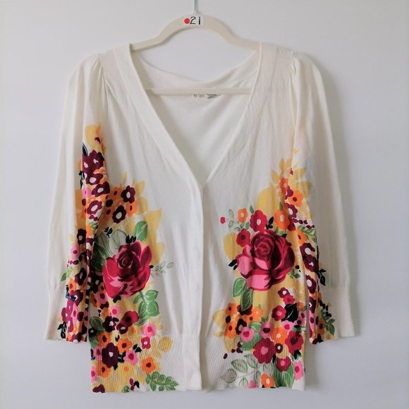 Anthropologie Sweaters - Anthropologie Moth Women's White Floral Cardigan Sweater Thin Knit Size M